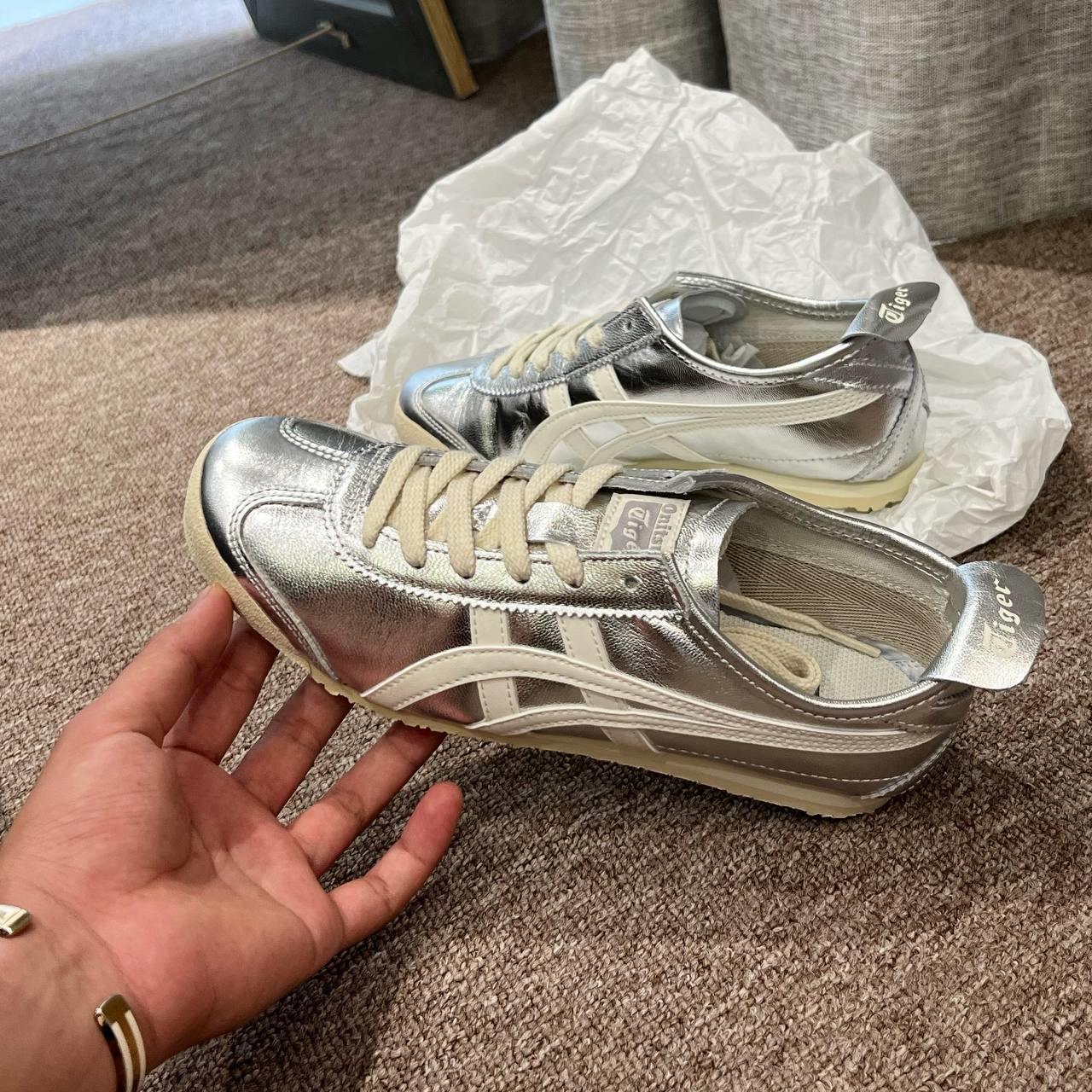 Giày Onitsuka Tiger Mexico 66 Silver Off White [ 1183B566-021 ]