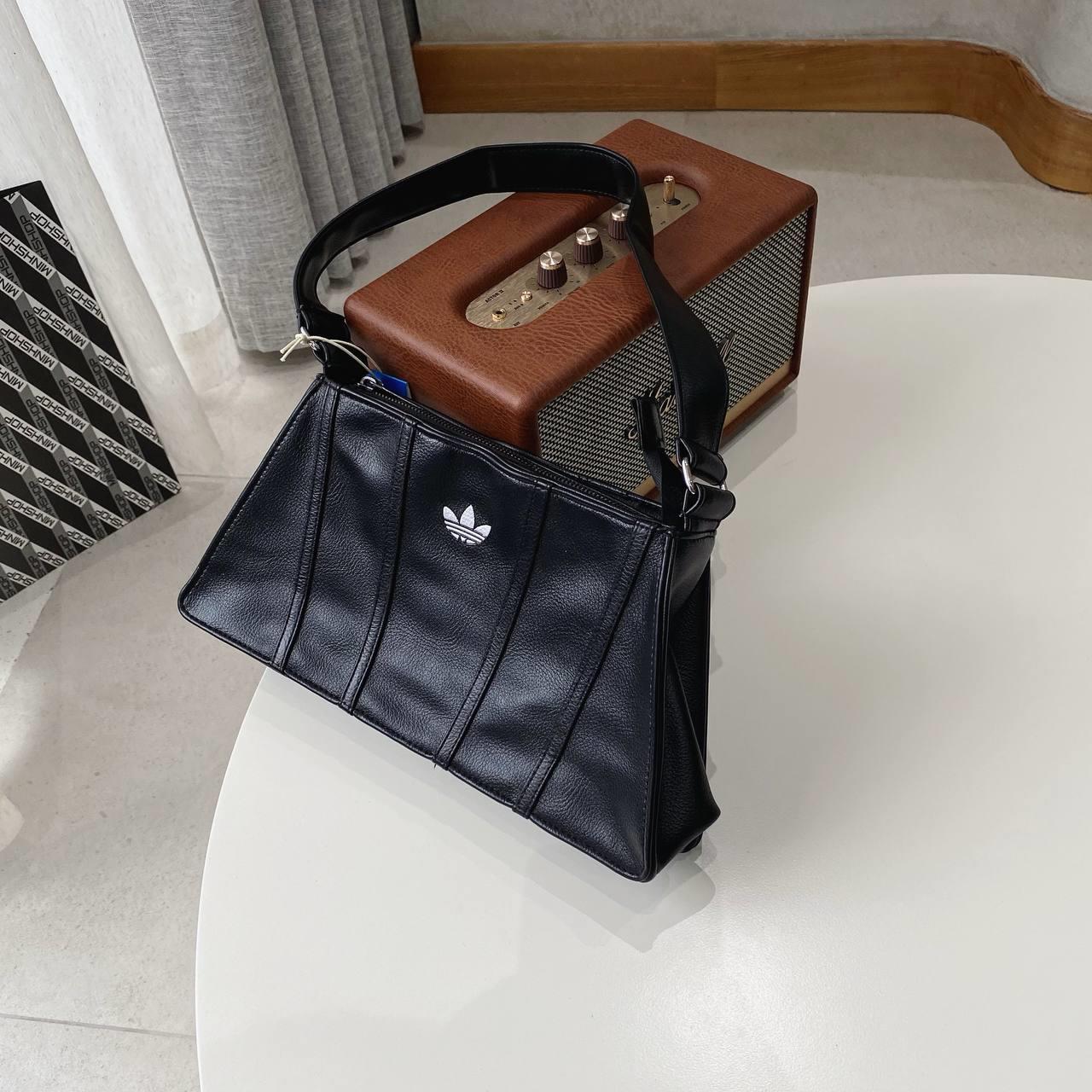 Túi Adidas Originals Mini Airliner Black IL9610 CITISHOP