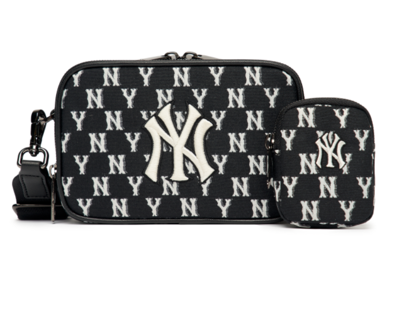 Túi MLB Monogram Jacquard Mini Crossbody Bag NY Yankees black [3ACRS022N 50BKS]