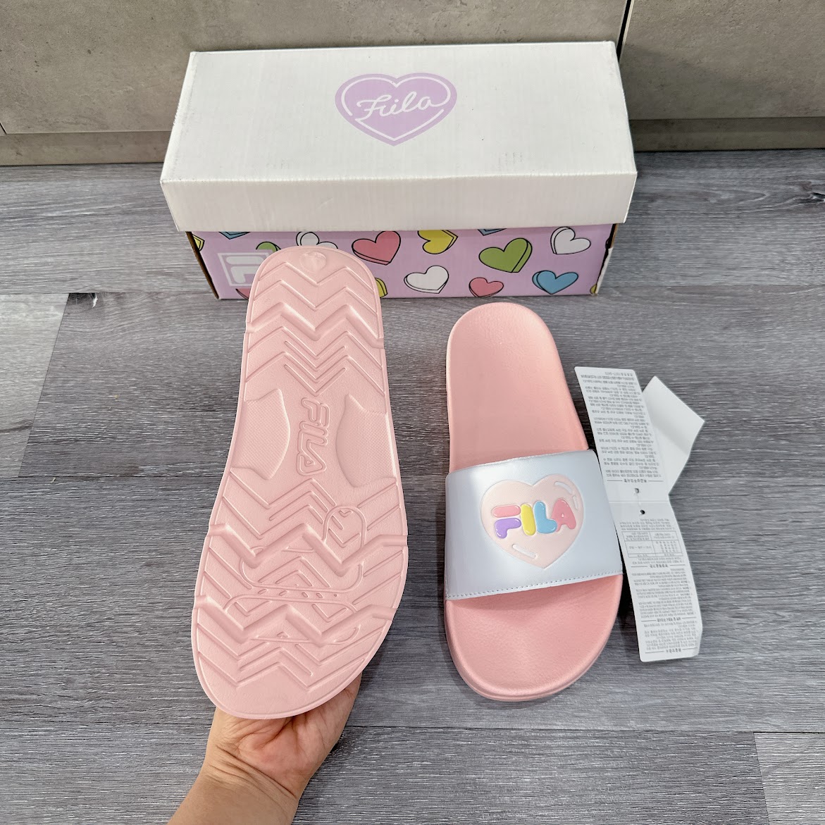 Dép FILA DRIFTER 22 V-DAY Trắng Đế Hồng [ 1SM01619E 663 ]