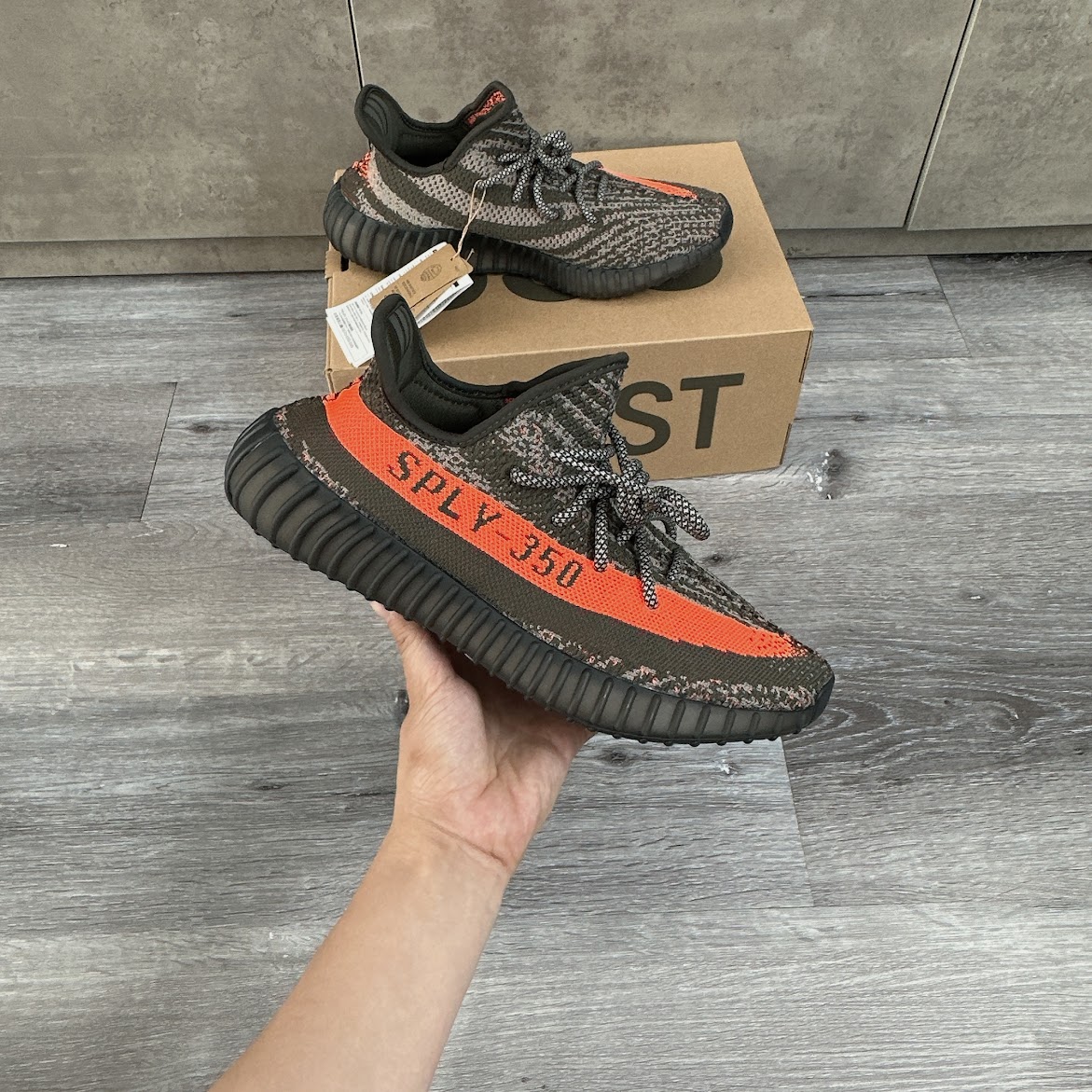 Giày Adidas Yeezy Boost 350 V2 Carbon Beluga [ HQ7045 ]