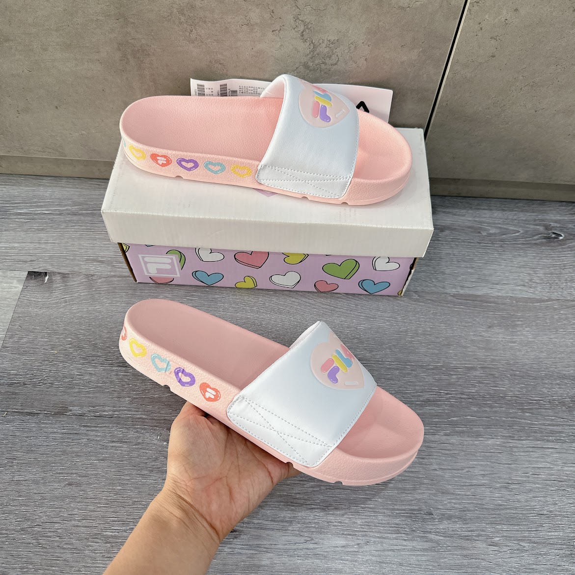 Dép FILA DRIFTER 22 V-DAY Trắng Đế Hồng [ 1SM01619E 663 ]