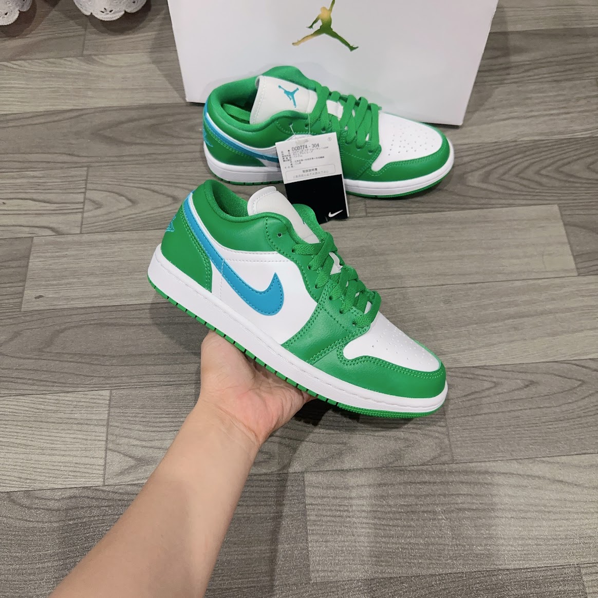 Giày Nike Jordan 1 Low Lucky Green DC0774-304