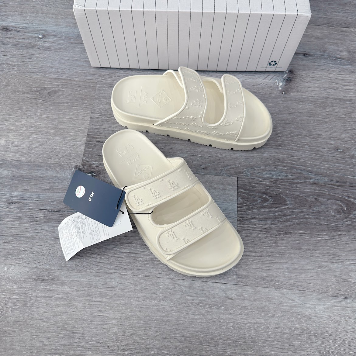 Dép MLB Chunky Los Angeles Dodgers Màu Trắng [ 3ALPCBT33-07WHS ]