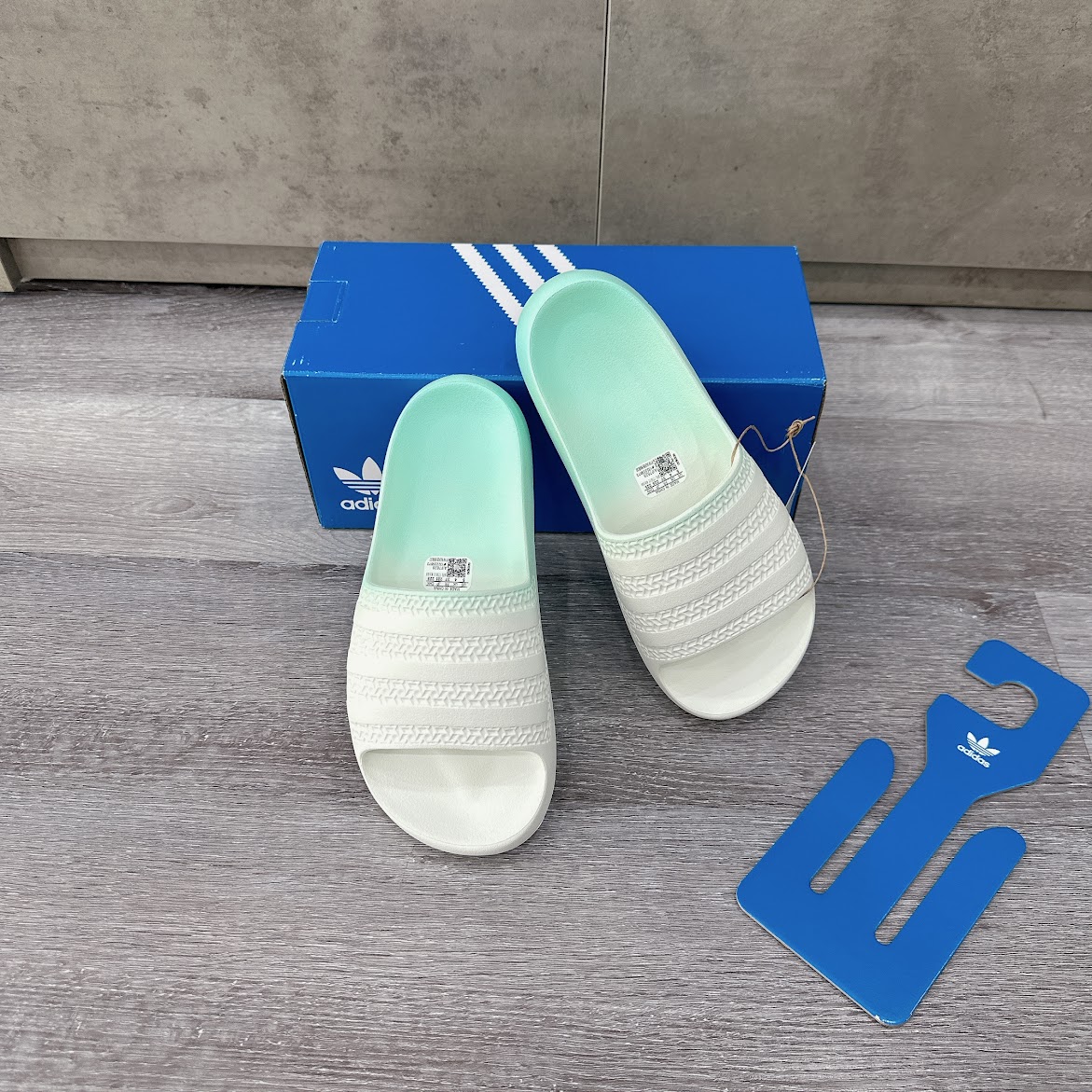 Dép Adidas AYOON Trắng Xanh [ IF7628 ]