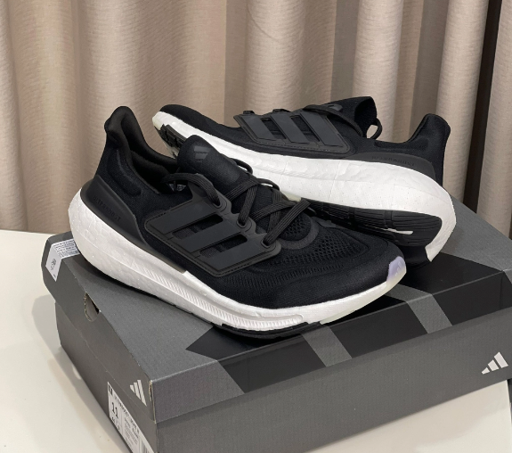 Giày Adidas Ultraboost Light Black White [ GY9353 ]