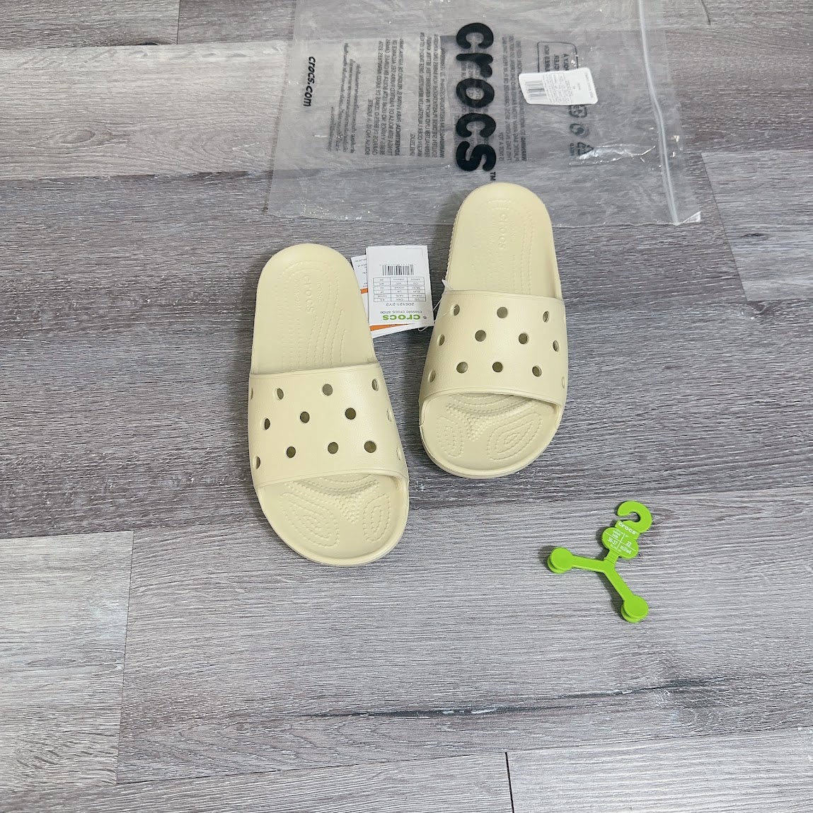 Dép Quai Ngang Unisex Crocs Classic Bone [ 206121-2Y2 ]