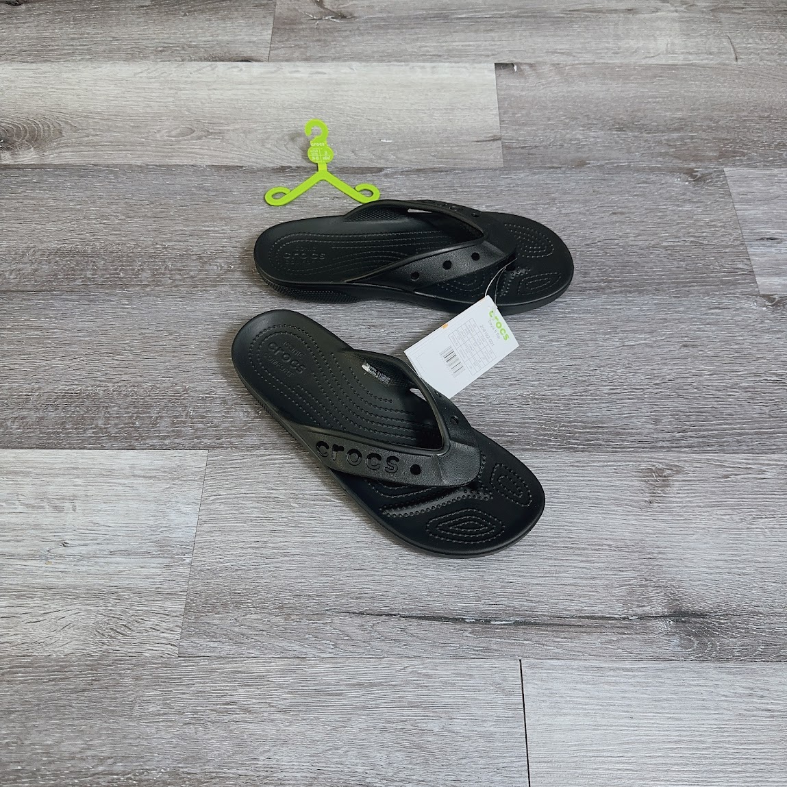 Dép Xỏ Ngón Unisex Crocs Capri Metallic Black [ 208192-001 ]