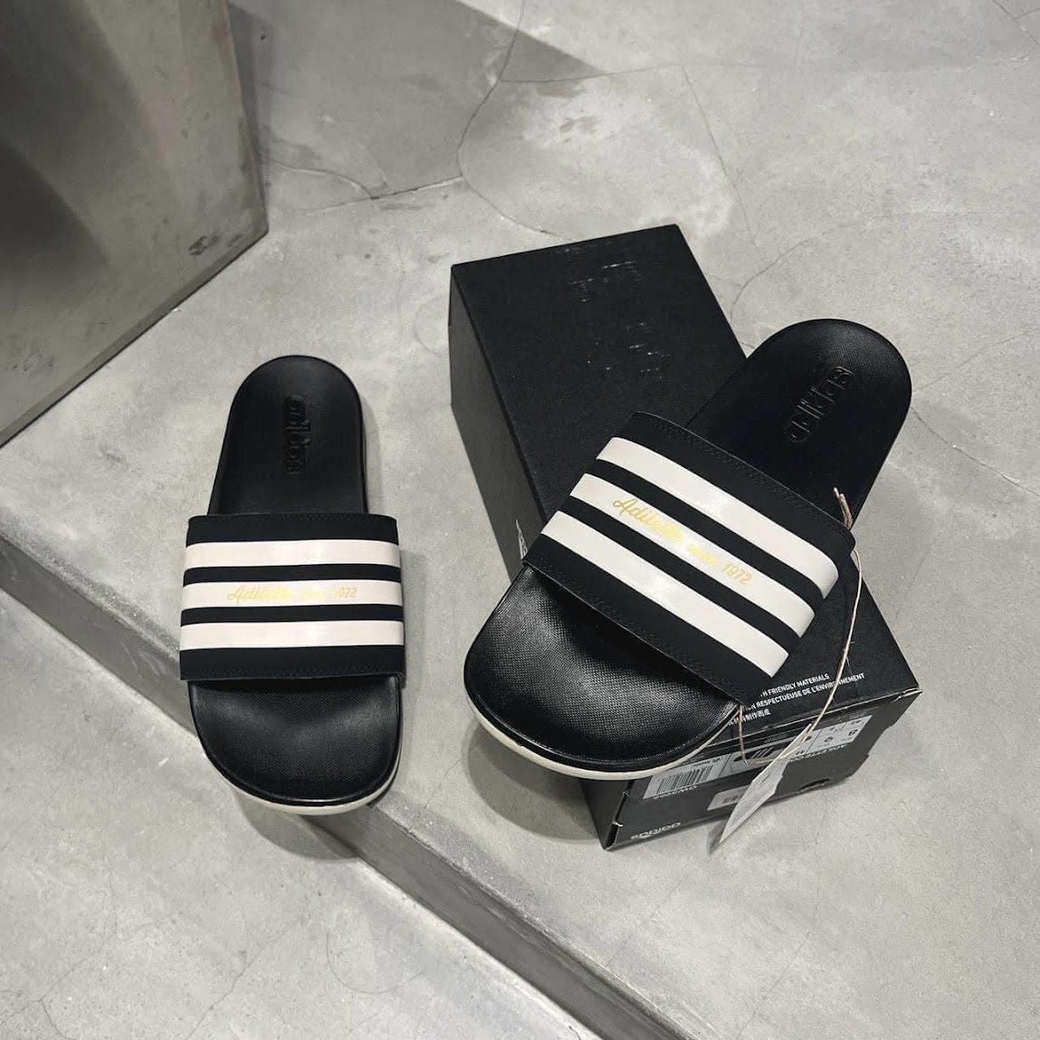 Dép Adidas Adilette Comfort Since 1972 Black Gold GW5966