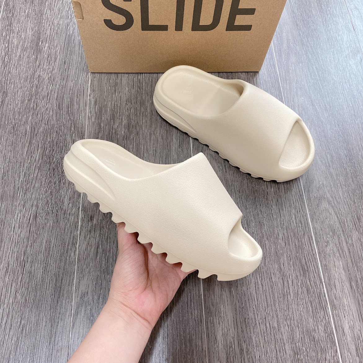 Dép Adidas Yeezy Slide Bone 2022 Restock [ FZ5897 ]