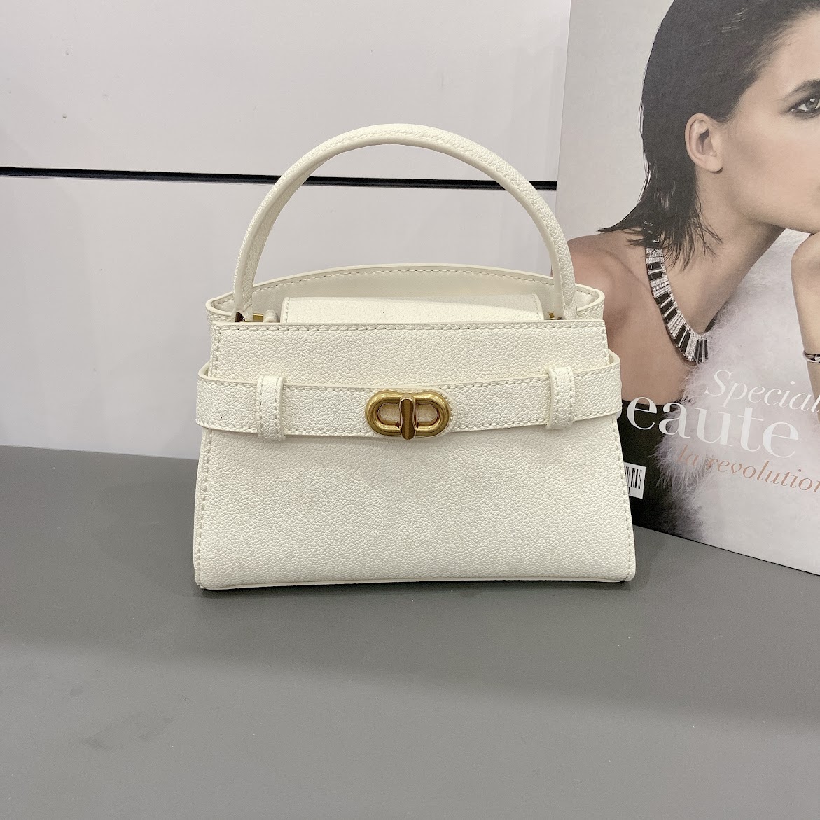 Túi Charles & Keith Aubrielle Metallic-Buckle Top Handle Bag - Cream [ CK2-50270880 ]