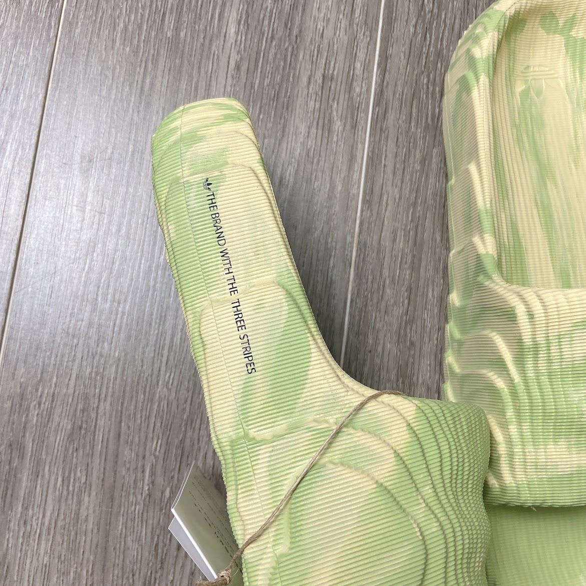 Dép Adidas ADILETTE 22 Sand x Lime GY1597
