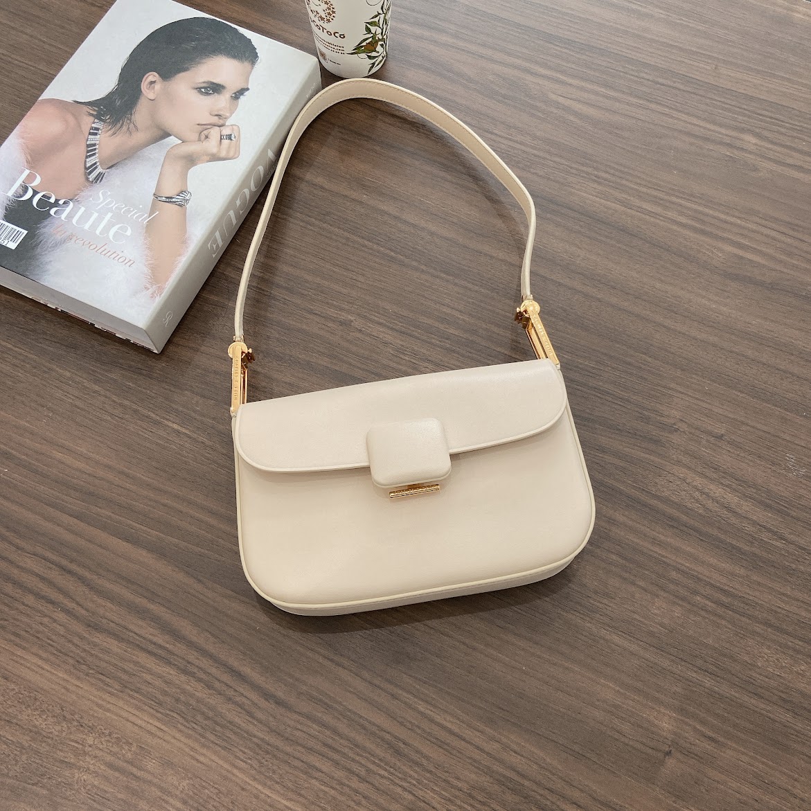 Túi Charles & Keith Koa Square Push Lock Shoulder Bag Beige [ CK2-20270818 ]