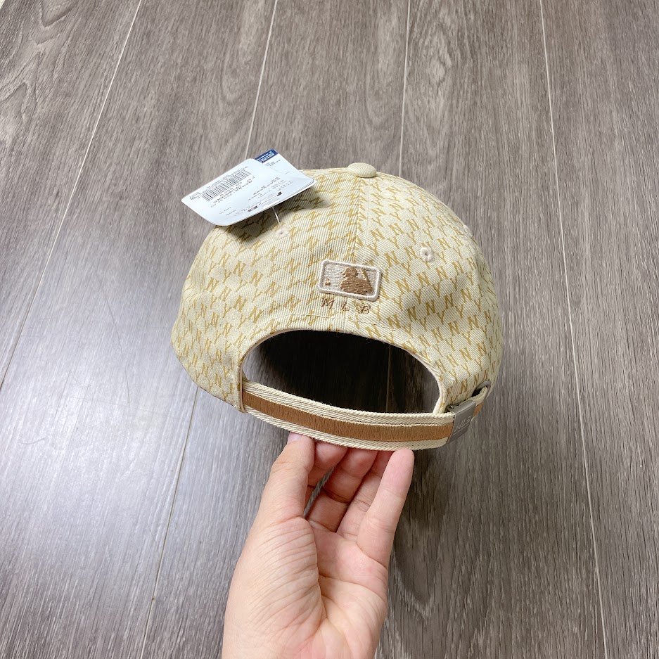 Mũ MLB Lưỡi Trai NY màu Vàng [ 32CPFB111-50B ]