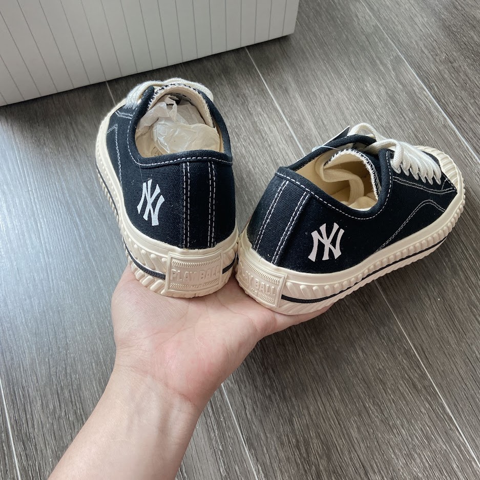 Giày MLB Playball Origins New York Yankees Black [ 32SHP1111-50L ]