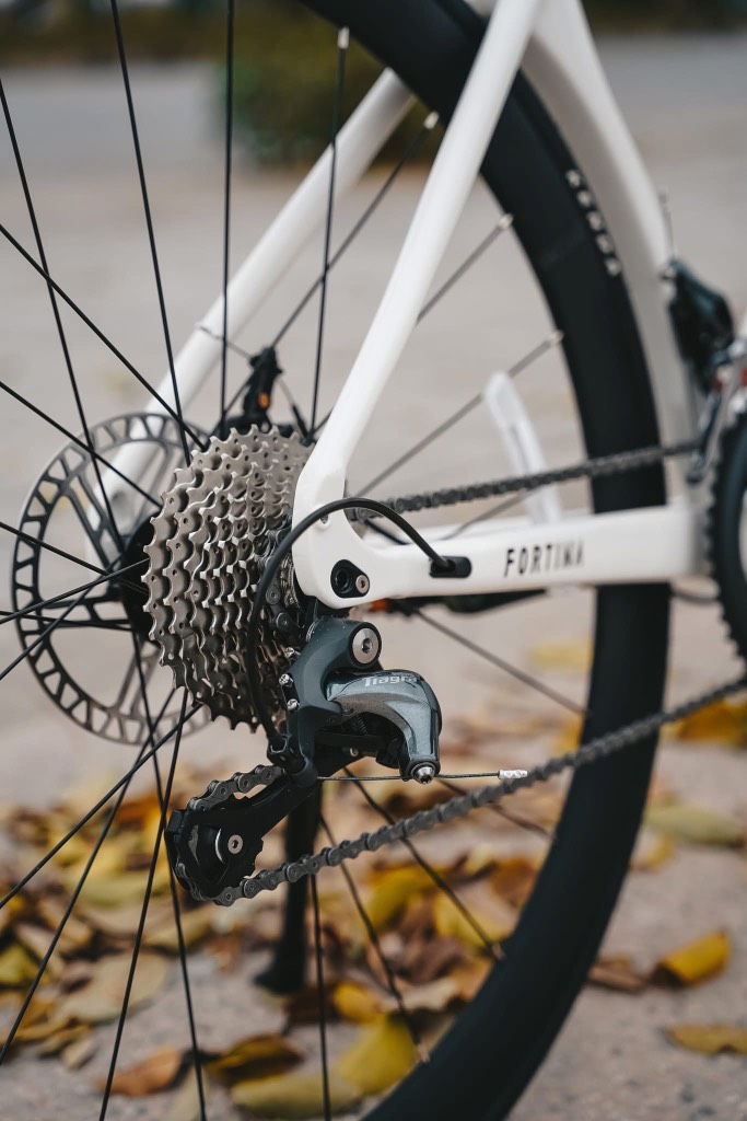 Xe đạp đua nhôm FORTINA FR7010 groupset Tiagra 4700(2x10speed)