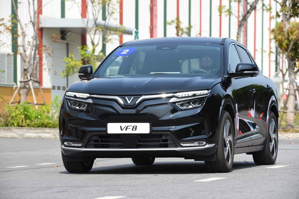 VINFAST VF8  - THĂNG HẠNG ĐẲNG CẤP