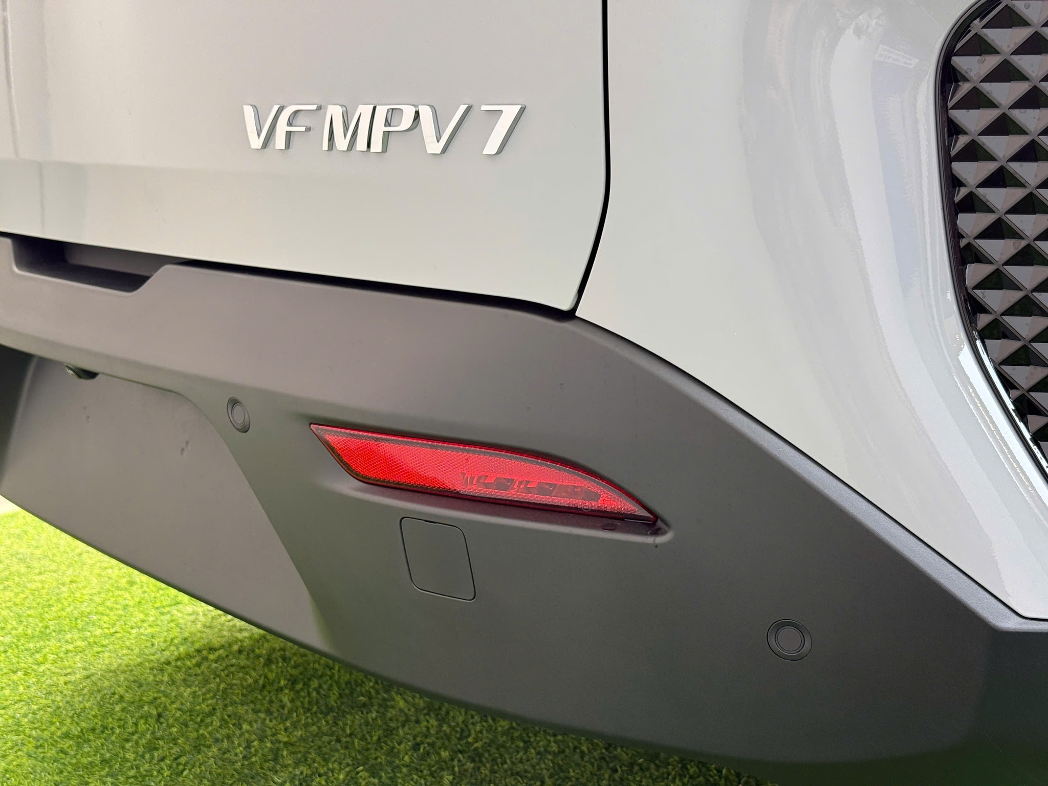 VINFAST VF MPV7 - LỰA CHỌN THOẢI MÁI CHO ĐẠI GIA ĐÌNH