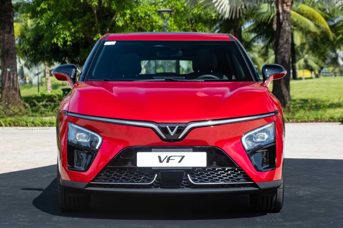 VINFAST VF7 - THOẢ MÃN MỌI TÂM HỒN ĐAM MÊ THẨM MỸ VÀ TỐC ĐỘ