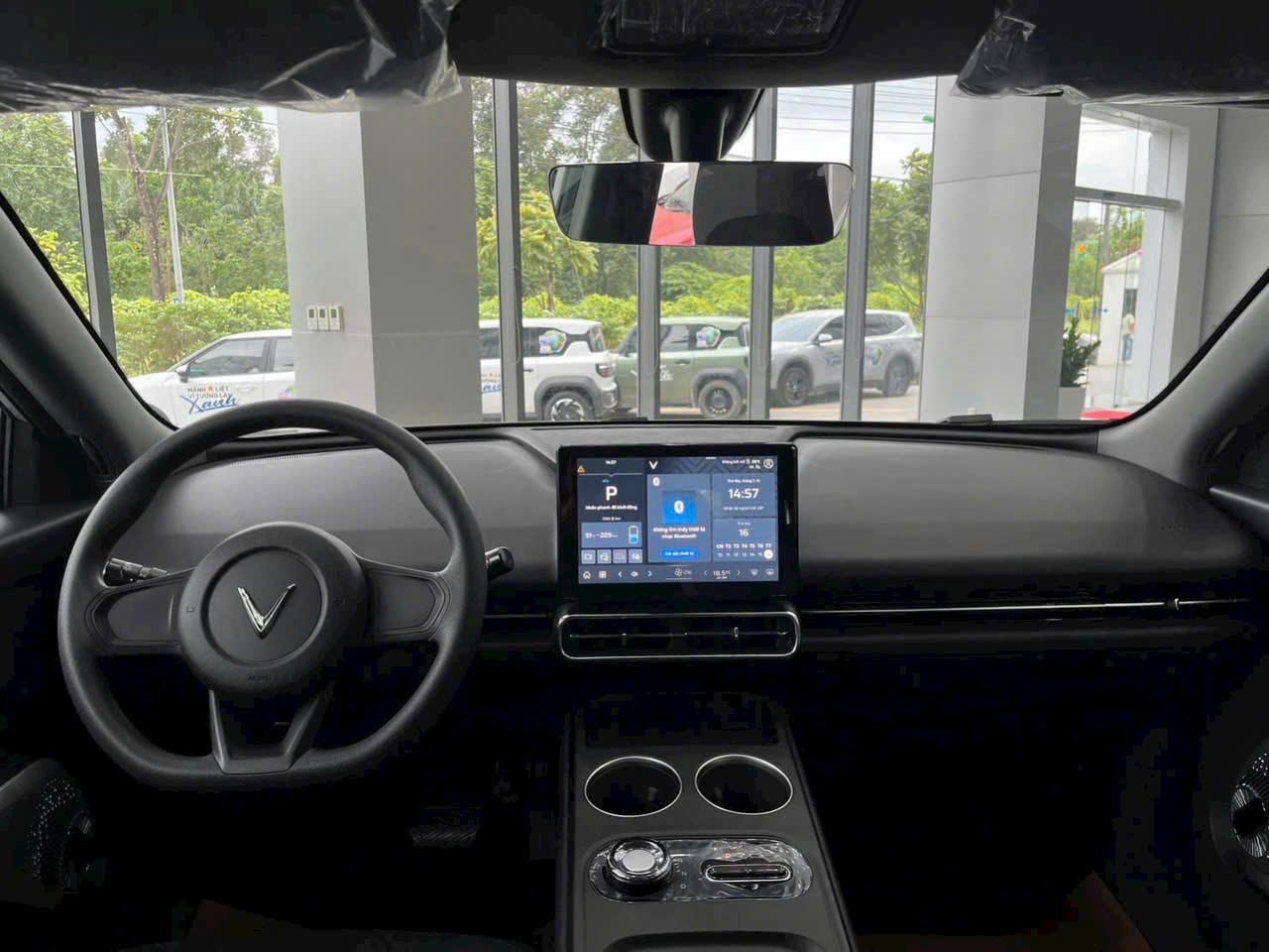 VINFAST LIMO GREEN - Lựa chọn tinh tế cho xe dịch vụ thế hệ mới