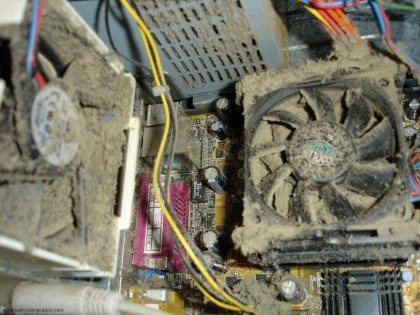 Những tác hại mà bụi bẩn gây ra cho máy tính của bạn