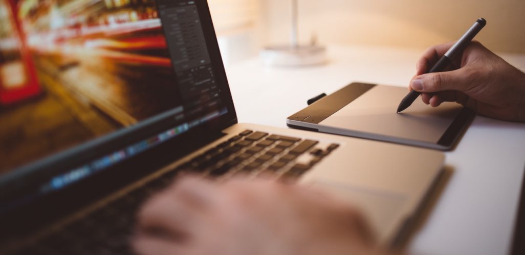 Mua laptop đồ họa nên chọn dòng nào?