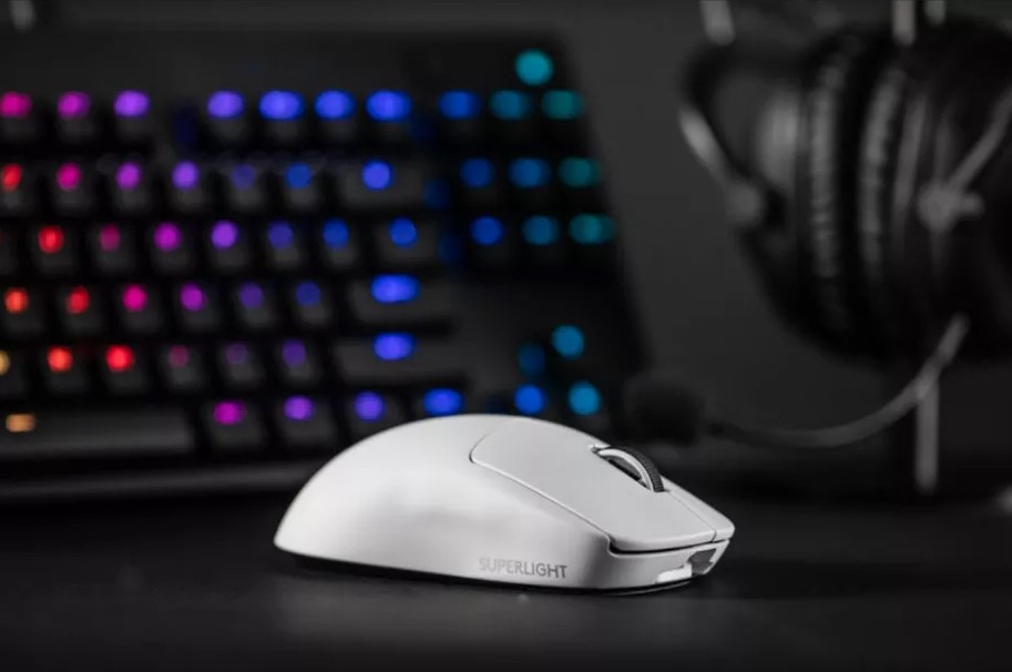 Logitech ra mắt G Pro X Superlight - chuột gaming không dây nhẹ nhất thế giới