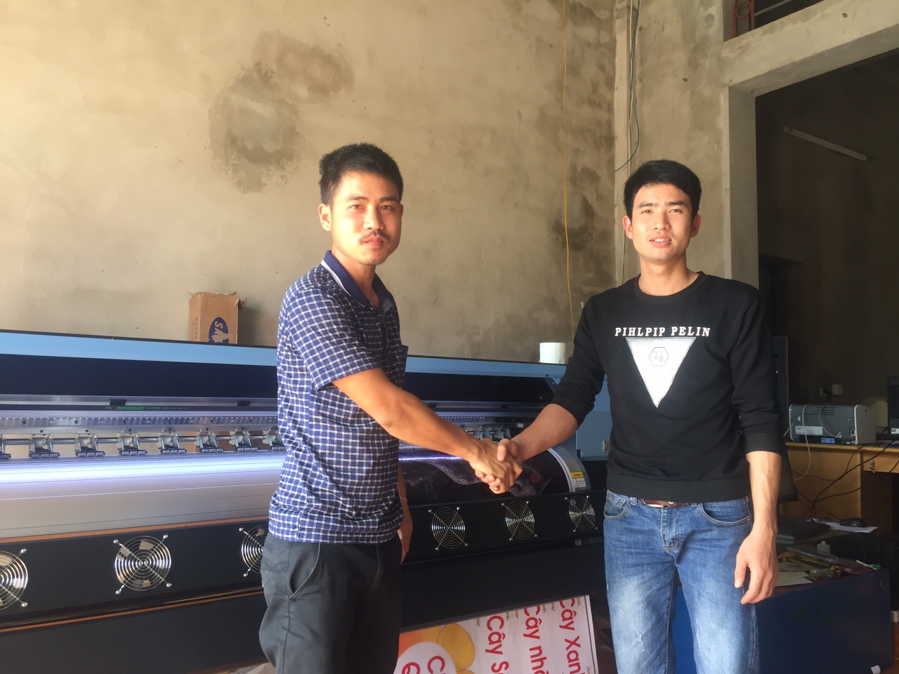 Quảng cáo Kim Sơn - Máy in quảng cáo khổ lớn