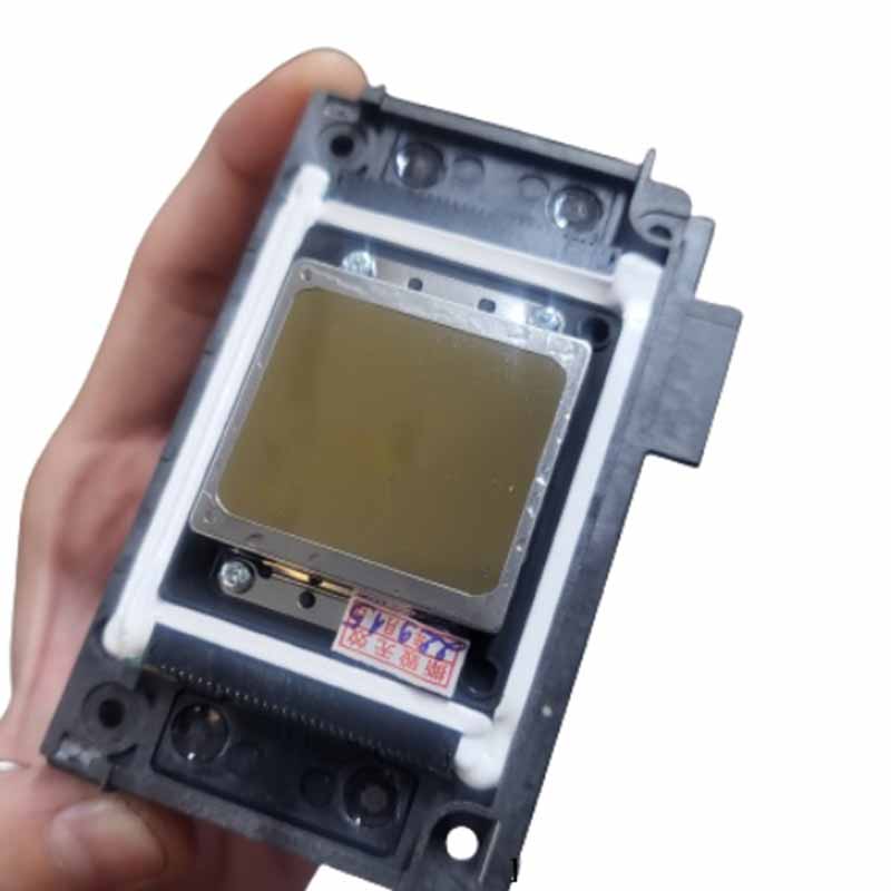 Đầu phun là bộ phận quan trọng của máy in decal