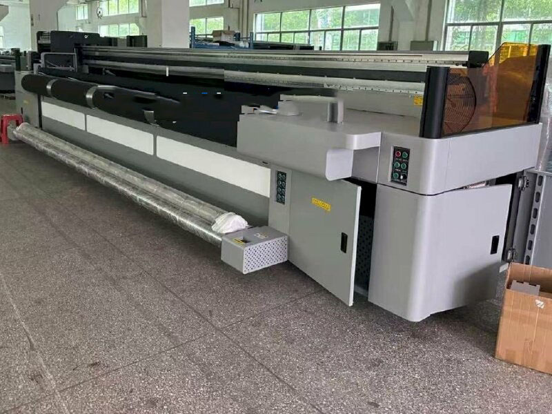 Máy in bạt khổ lớn 5m được ứng dụng trong nhiều lĩnh vực
