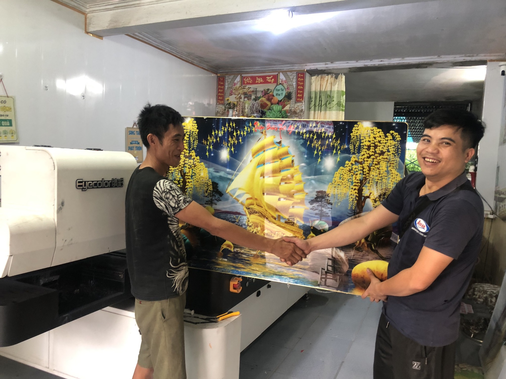 Lắp đặt máy in UV 2513 tại Hưng Yên