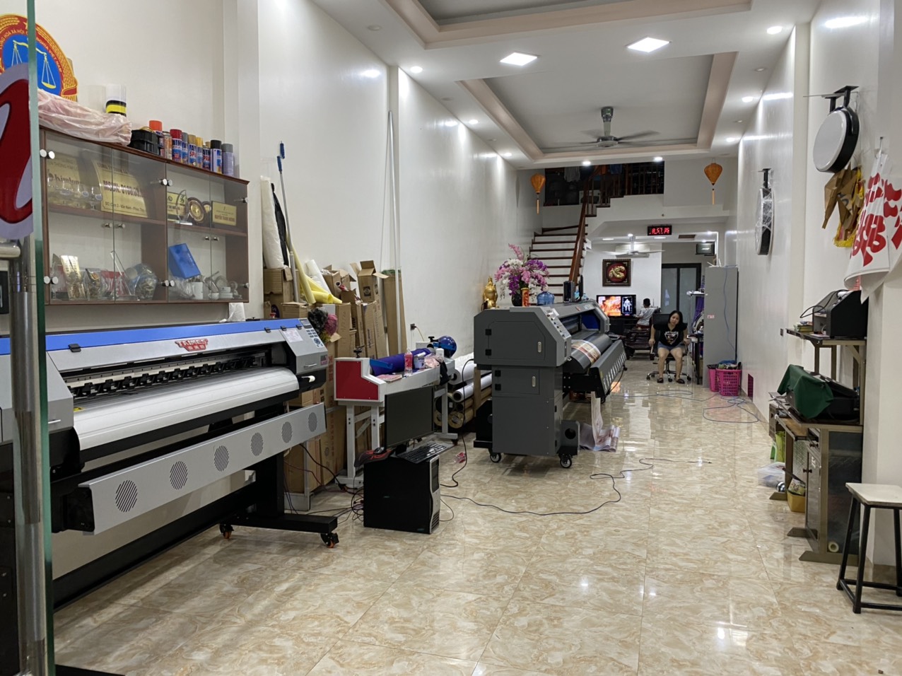 Lắp đặt máy in bạt khổ lớn 3m2 Taimes T5S, máy in decal Taimes T1601 cho Quảng cáo Tuấn Hương tại Hà Nội