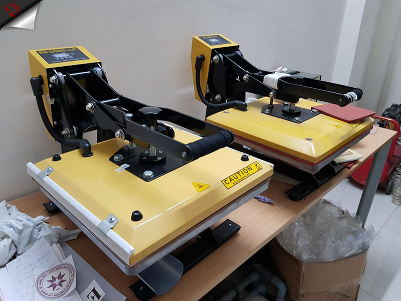 Vai trò của máy ép nhiệt mini trong in ấn