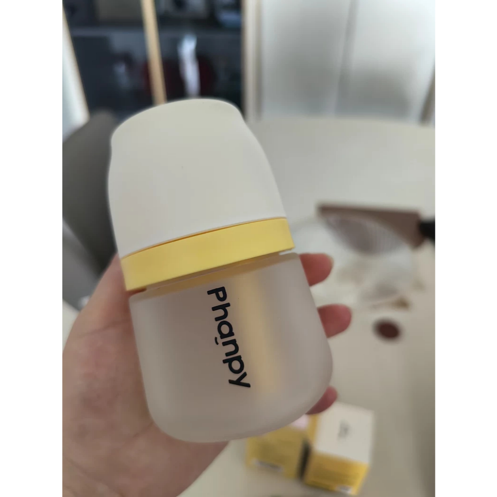 PHANPY | Bình Sữa Thủy Tinh Chống Đầy Hơi Bọc Silicone Dung Tích 160ml - 240ml