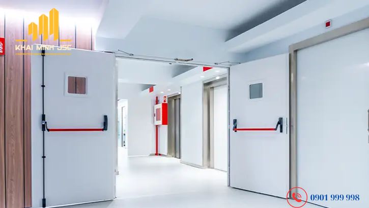  Cửa chống cháy giúp ngăn khói và lửa lan rộng