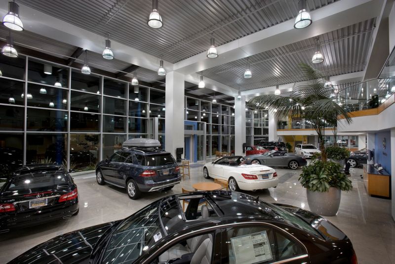 Mẫu thiết kế showroom oto sang trọng 3