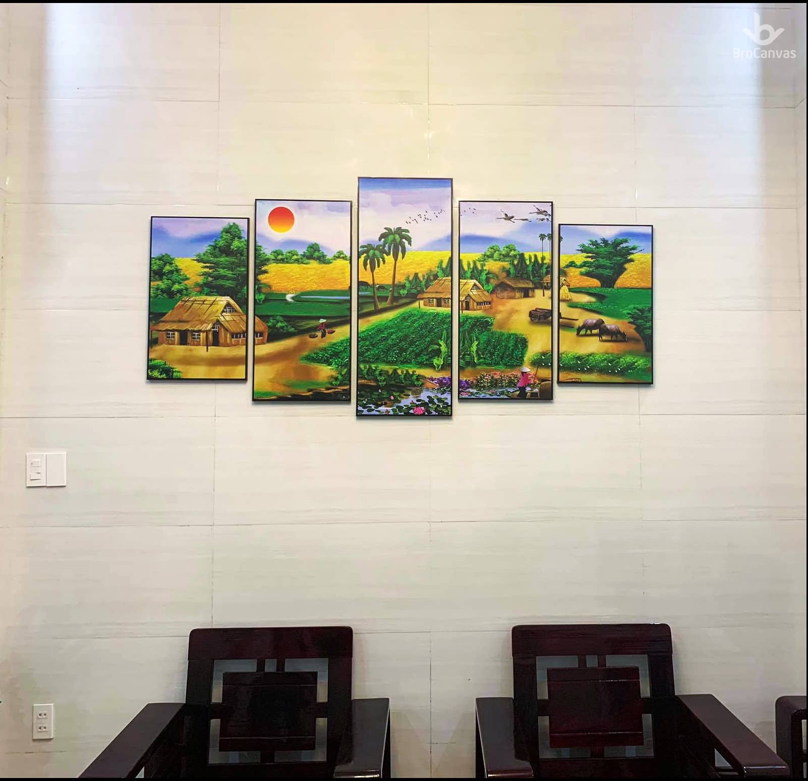 Bật mí cách treo tranh chuẩn nhất cho từng không gian 6 Bật mí cách treo tranh chuẩn nhất cho từng không gian 2