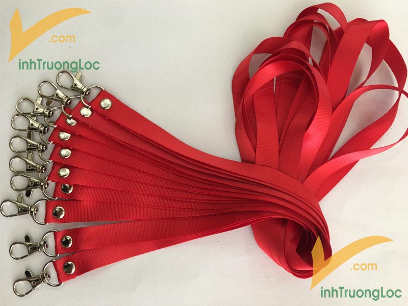 Mẫu dây đeo đỏ trơn không in móc khóa giọt nước cao cấp