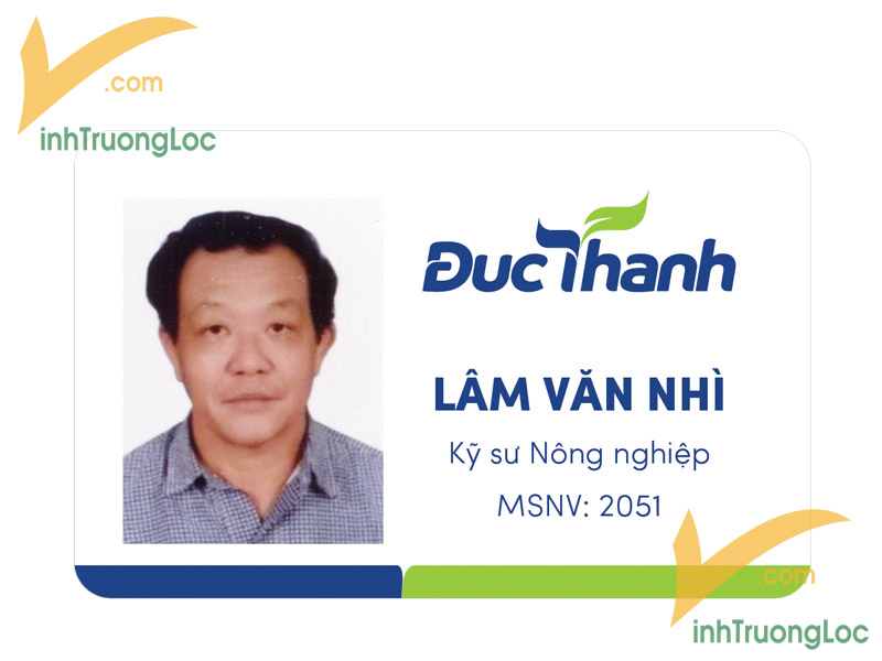 Thẻ nhân viên ngang Đức Thành
