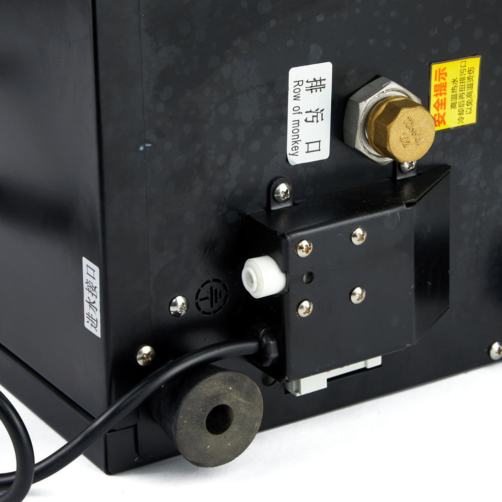 (Đen) Máy Sục Hơi Nước Nóng (8L) 1 Vòi Boss CM05C1 ( hàng xuất Châu Âu )