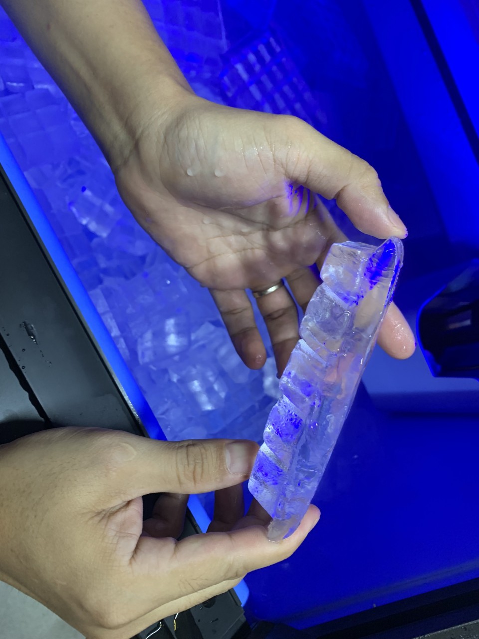 Máy làm đá Boss B60S