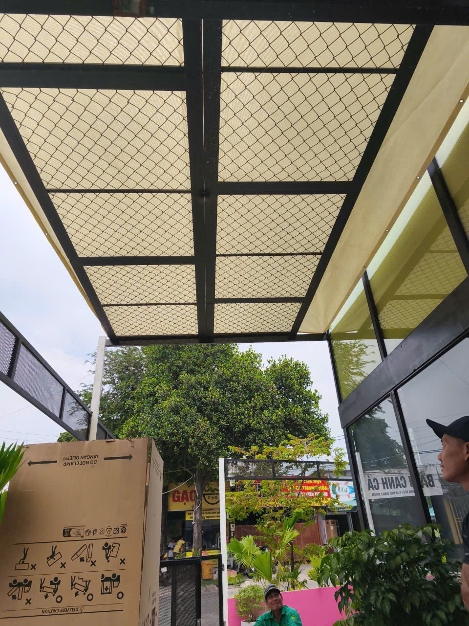 Lưới che sân vườn - Lưới che nắng 90% - 340GSM Màu Kem