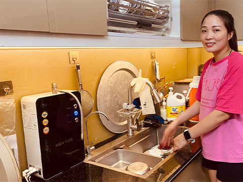 Lắp máy lọc nước cho khách hàng tại Miền Bắc