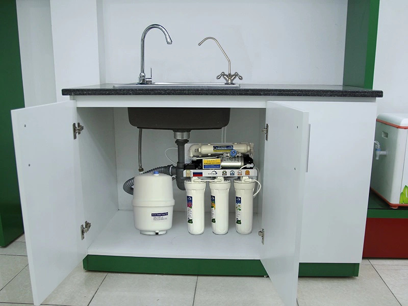 Máy lọc nước không dùng điện là gì? Ưu và nhược điểm