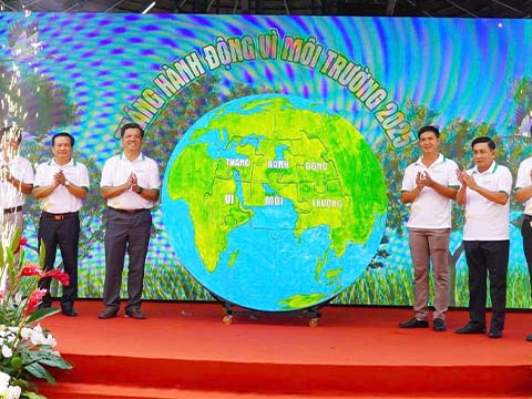 Kinh tế xanh từ những cánh đồng lúa sinh thái Tràm Chim Kinh tế xanh từ những cánh đồng lúa sinh thái Tràm Chim