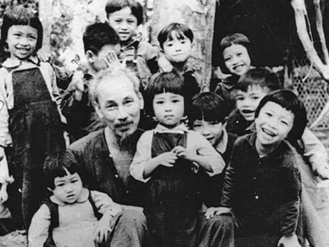 Chúc mừng sinh nhật Bác Hồ - Người Cha kính yêu của dân tộc Việt Nam! Chúc mừng sinh nhật Bác Hồ - Người Cha kính yêu của dân tộc Việt Nam!