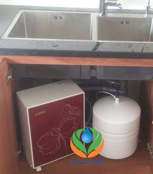 Máy nước uống nóng lạnh treo tường
