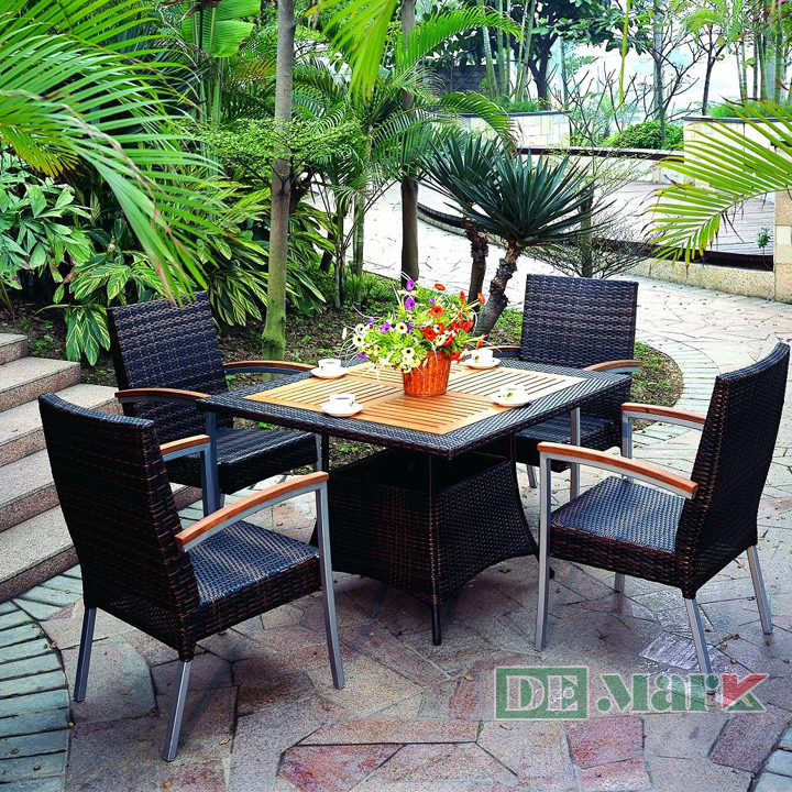 Bàn Ghế Nhựa Giả Mây: Chất Lượng Và Tính Thẩm Mỹ Tối Ưu