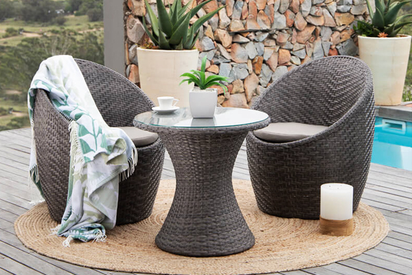 Những lưu ý khi mua bàn cafe nhựa giả mây