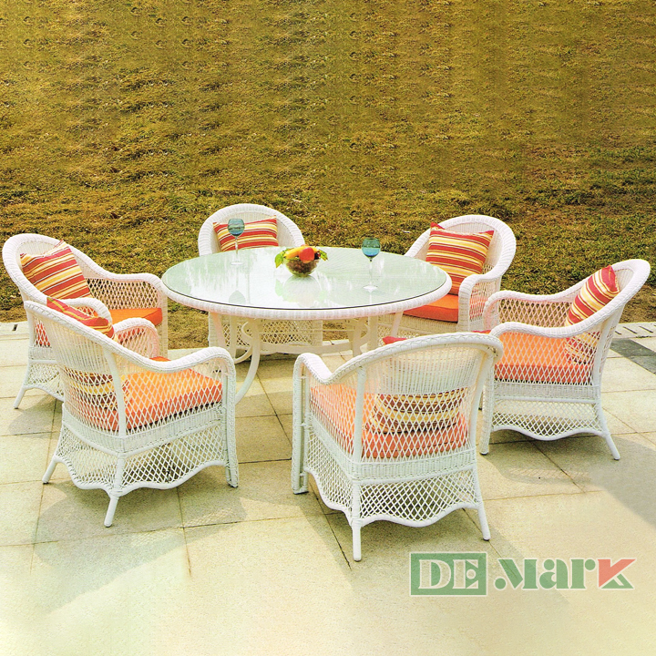 Cuộc Cách Mạng Nội Thất Mây Nhựa: Sự Thống Trị Trên Thị Trường